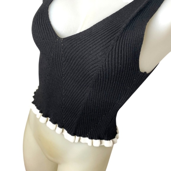 Ribbed Sweater Tank Top - Picture 3 of 7